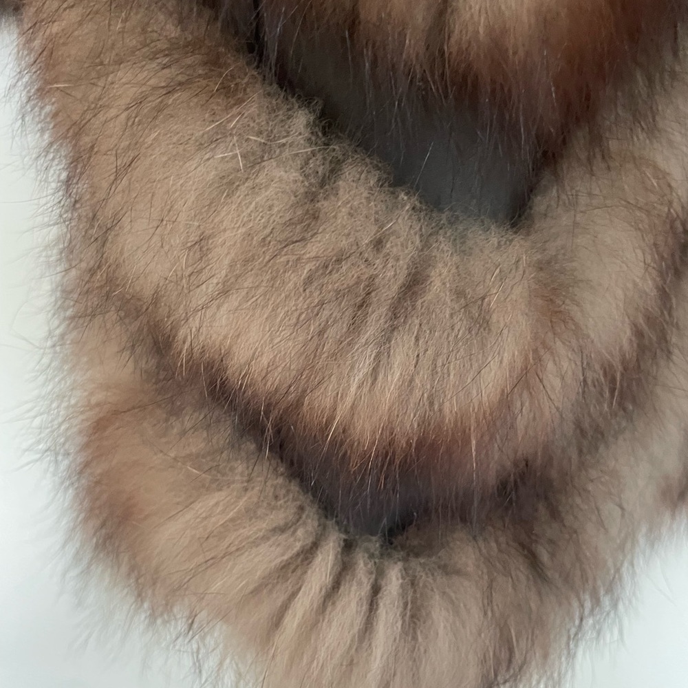 Dolce and Gabbana real fur coat size 6 - Picture 7 of 16